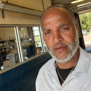 Meet your Posher, Johnny-lloyd